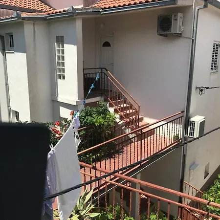 Emma Gostinjska kuća *